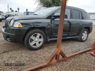 2010 Jeep Compass Sport z VIN 1J4NT1FB6AD626166, wystawiony jako Copart lot #88448045 z przebiegiem 181 098 mil mil oraz Szkoda całkowita • Salvage title. Historia ofert i sprzedaży dostępna na DreamBid. Obrazek 1.