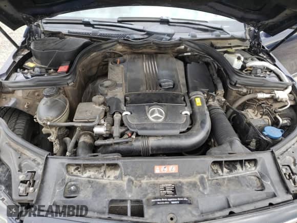 2014 Mercedes-Benz C 250 Sport z VIN WDDGF4HB1EA966388, wystawiony jako Copart lot #87310955 z przebiegiem 85 014 mil mil oraz Czysty tytuł • Clean title. Historia ofert i sprzedaży dostępna na DreamBid. Obrazek 11.
