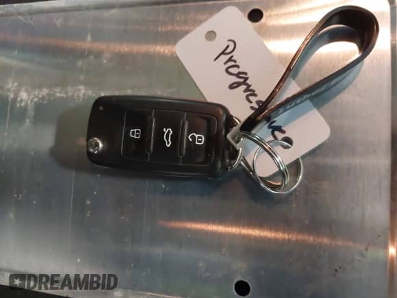 2017 Volkswagen Tiguan Wolfsburg Edition с VIN WVGSV7AX9HK028289, выставлен на аукционе IAAI как лот 42145796 с пробегом 132 684 миль миль и . История ставок и продаж доступна на DreamBid. Изображение 11.