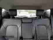 2015 Hyundai Santa Fe с VIN 5XYZU3LA3FG275656, выставлен на аукционе Copart как лот 84210415 с пробегом 112 009 миль миль и Чистый • Clean title. История ставок и продаж доступна на DreamBid. Изображение 10.