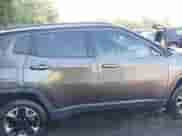 2018 Jeep Compass Trailhawk z VIN 3C4NJDDB8JT343455, wystawiony jako IAAI lot #42545545 z przebiegiem 90 515 mil mil oraz . Historia ofert i sprzedaży dostępna na DreamBid. Obrazek 14.