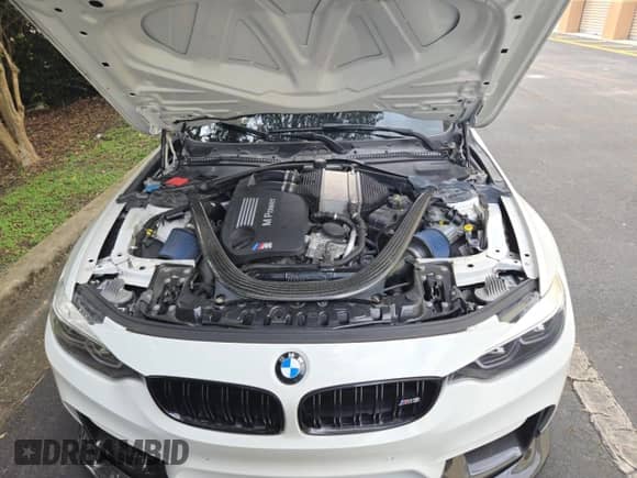 2018 BMW M3 CS z VIN WBS8M9C57J5J78309, wystawiony jako Copart lot #87449875 z przebiegiem 22 224 mil mil oraz Szkoda całkowita • Salvage title. Historia ofert i sprzedaży dostępna na DreamBid. Obrazek 7.