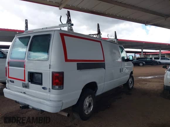 2003 Ford Econoline Cargo Commercial with VIN 1FTSE34LX3HB48761, listed as a IAAI auction lot 43317383 with 252,974 mi miles and . Bid and sale history available at DreamBid. Image 4.