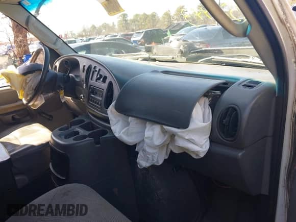 2003 Ford Econoline Cargo with VIN 1FTNE24LX3HA42513, listed as a IAAI auction lot 41858493 with 316,475 mi miles and . Bid and sale history available at DreamBid. Image 5.