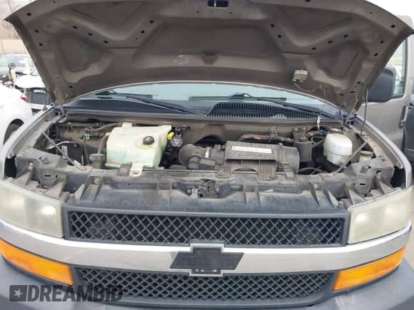 2006 Chevrolet Express Passenger with VIN 1GAHG35U361272274, listed as a IAAI auction lot 41507260 with 166,628 mi miles and . Bid and sale history available at DreamBid. Image 10.
