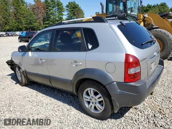 2008 Hyundai Tucson SE с VIN KM8JN72D78U866079, выставлен на аукционе Copart как лот 71360015 с пробегом 172 252 миль миль и Списание • Salvage title. История ставок и продаж доступна на DreamBid. Изображение 2.