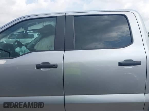 2023 Ford F-150 XL с VIN 1FTEW1C80PFA34183, выставлен на аукционе IAAI как лот 42085791 с пробегом 60 454 миль миль и . История ставок и продаж доступна на DreamBid. Изображение 14.