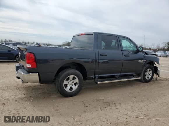 2020 Ram 1500 Tradesman z VIN 3C6RR6KT0LG290092, wystawiony jako Copart lot #47236865 z przebiegiem 87 274 mil mil oraz Szkoda całkowita • Salvage title. Historia ofert i sprzedaży dostępna na DreamBid. Obrazek 3.