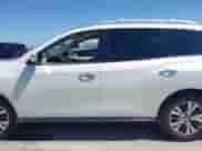 2017 Nissan Pathfinder SV with VIN 5N1DR2MM6HC687085, listed as a IAAI auction lot 41793687 with 138,842 mi miles and . Bid and sale history available at DreamBid. Image 15.