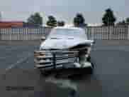 1998 Chevrolet Silverado 3500 с VIN 1GCGC33R6WF062753, выставлен на аукционе Copart как лот 67075235 с пробегом 239 037 миль миль и Списание • Salvage title. История ставок и продаж доступна на DreamBid. Изображение 11.