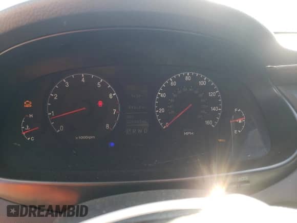 2010 Hyundai Azera Limited z VIN KMHFC4DF7AA450601, wystawiony jako Copart lot #77440654 z przebiegiem 208 867 mil mil oraz Szkoda całkowita • Salvage title. Historia ofert i sprzedaży dostępna na DreamBid. Obrazek 9.