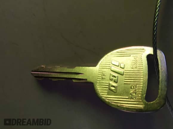 2005 Chevrolet Silverado 1500 Z71 z VIN 2GCEK13T551287925, wystawiony jako IAAI lot #43392727 z przebiegiem 275 768 mil mil oraz . Historia ofert i sprzedaży dostępna na DreamBid. Obrazek 11.