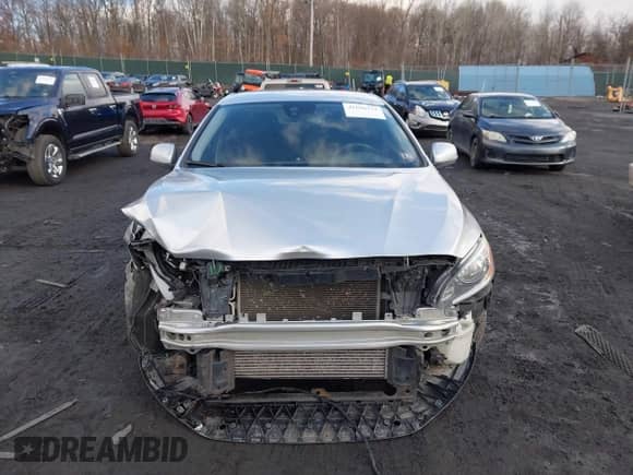2015 Volvo S60 с VIN YV126MFA6F1311511, выставлен на аукционе IAAI как лот 41696723 с пробегом 136 780 миль миль и . История ставок и продаж доступна на DreamBid. Изображение 12.