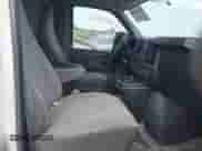 2012 Chevrolet Express Cargo с VIN 1GCWGFCA1C1103570, выставлен на аукционе IAAI как лот 42642068 с пробегом 326 705 миль миль и . История ставок и продаж доступна на DreamBid. Изображение 5.