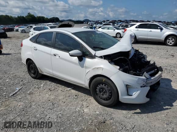 2012 Ford Fiesta S с VIN 3FADP4AJ3CM142510, выставлен на аукционе Copart как лот 64338485 с пробегом Не указан миль и Чистый • Clean title. История ставок и продаж доступна на DreamBid. Изображение 4.