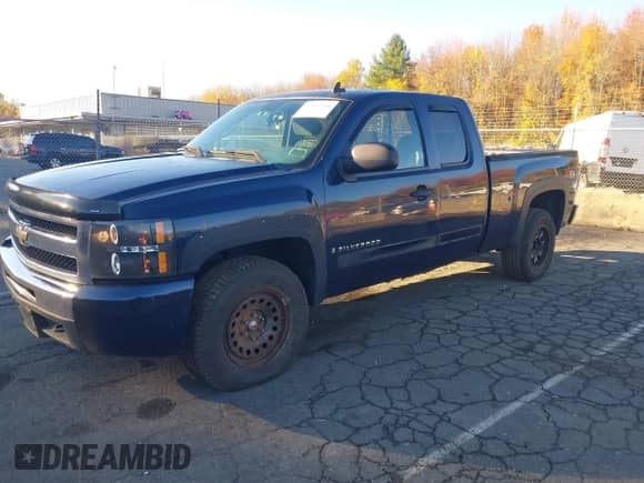 2009 Chevrolet Silverado 1500 LT с VIN 1GCEK29J69Z256935, выставлен на аукционе IAAI как лот 43469940 с пробегом 203 979 миль миль и . История ставок и продаж доступна на DreamBid. Изображение 17.