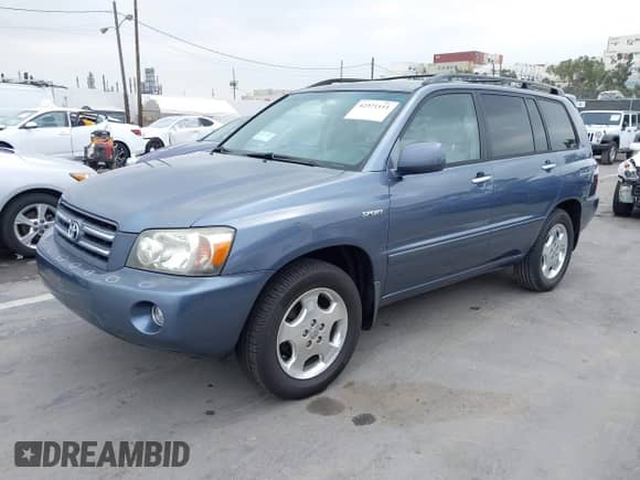 2007 Toyota Highlander с VIN JTEGP21A870135522, выставлен на аукционе IAAI как лот 42371111 с пробегом 202 071 миль миль и . История ставок и продаж доступна на DreamBid. Изображение 2.