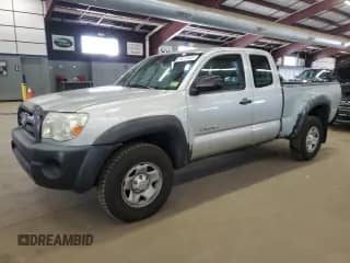 2010 Toyota Tacoma z VIN 5TEUX4EN0AZ674613, wystawiony jako Copart lot #59273985 z przebiegiem 193 964 mil mil oraz Czysty tytuł • Clean title. Historia ofert i sprzedaży dostępna na DreamBid. Obrazek 1.