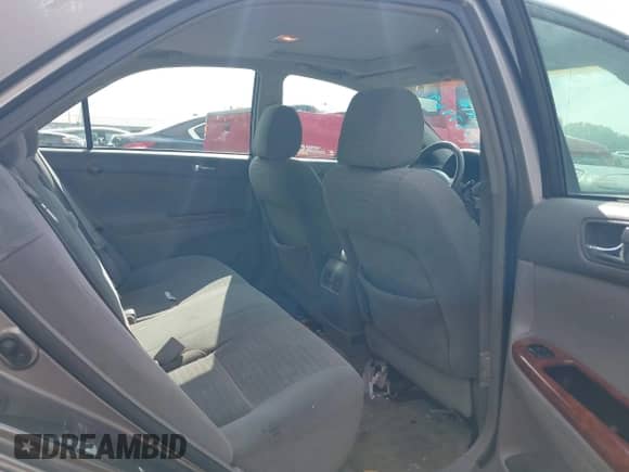 2006 Toyota Camry STD with VIN 4T1BE30K96U699347, listed as a IAAI auction lot 42737869 with 291,128 mi miles and . Bid and sale history available at DreamBid. Image 8.