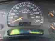 2005 Chevrolet Tahoe LS z VIN 1GNEC13V05R172968, wystawiony jako IAAI lot #42850842 z przebiegiem 264 899 mil mil oraz . Historia ofert i sprzedaży dostępna na DreamBid. Obrazek 7.