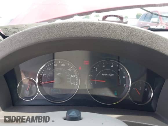 2005 Jeep Grand Cherokee Limited с VIN 1J4HS58N55C683825, выставлен на аукционе IAAI как лот 42801026 с пробегом 130 405 миль миль и . История ставок и продаж доступна на DreamBid. Изображение 7.