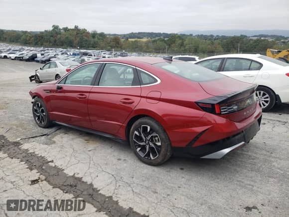 2024 Hyundai Sonata SEL с VIN KMHL64JA5RA379638, выставлен на аукционе Copart как лот 82115895 с пробегом 37 829 миль миль и Списание • Salvage title. История ставок и продаж доступна на DreamBid. Изображение 2.