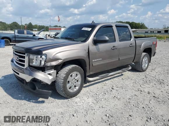 2013 GMC Sierra 1500 SLT с VIN 3GTP2WE79DG125341, выставлен на аукционе Copart как лот 69387625 с пробегом 245 621 миль миль и Списание • Salvage title. История ставок и продаж доступна на DreamBid. Изображение 1.