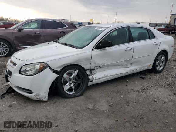 2009 Chevrolet Malibu 1LS with VIN 1G1ZG57B894231878, listed as a Copart auction lot 50231025 with 201,263 mi miles and Salvage title. Bid and sale history available at DreamBid. Image 1.