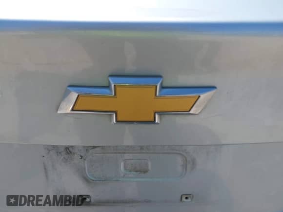 2017 Chevrolet Cruze LS z VIN 1G1BC5SM0H7155883, wystawiony jako IAAI lot #43176697 z przebiegiem 139 279 mil mil oraz . Historia ofert i sprzedaży dostępna na DreamBid. Obrazek 6.
