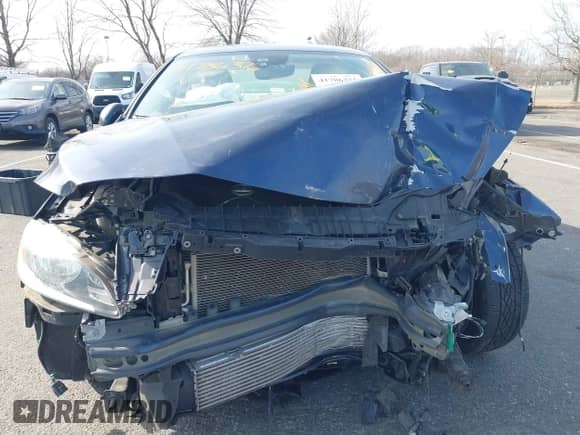 2015 Volvo S60 T5 Drive-E Premier with VIN YV126MFK1F2336609, listed as a IAAI auction lot 41786376 with 50,538 mi miles and . Bid and sale history available at DreamBid. Image 12.
