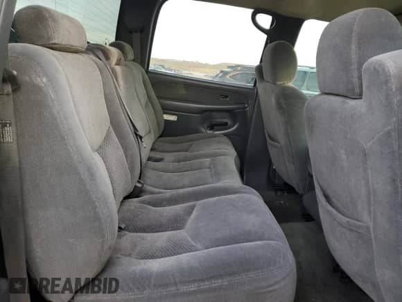 2003 Chevrolet Silverado 1500HD LS z VIN 1GCGC13U43F136661, wystawiony jako Copart lot #85513924 z przebiegiem 203 880 mil mil oraz Szkoda całkowita • Salvage title. Historia ofert i sprzedaży dostępna na DreamBid. Obrazek 10.