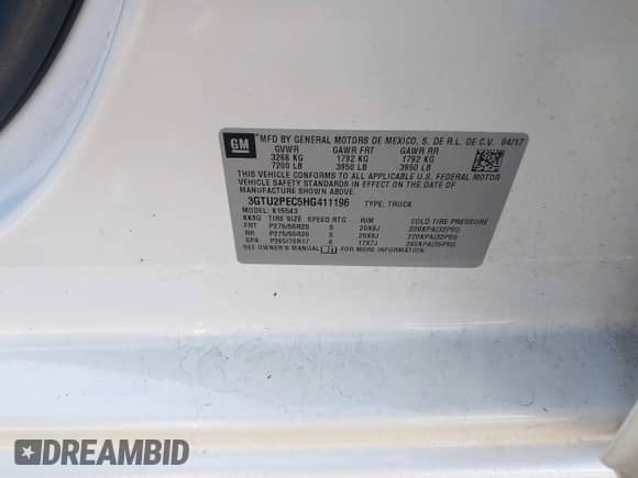 2017 GMC Sierra 1500 Denali z VIN 3GTU2PEC5HG411196, wystawiony jako IAAI lot #43264769 z przebiegiem 126 670 mil mil oraz . Historia ofert i sprzedaży dostępna na DreamBid. Obrazek 9.