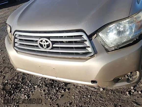 2008 Toyota Highlander z VIN JTEES41AX82018922, wystawiony jako Copart lot #84237655 z przebiegiem 209 428 mil mil oraz Szkoda całkowita • Salvage title. Historia ofert i sprzedaży dostępna na DreamBid. Obrazek 13.