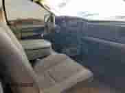 2002 Dodge 1500 z VIN 1D7HA16K32J214675, wystawiony jako Copart lot #86512145 z przebiegiem 160 614 mil mil oraz Szkoda całkowita • Salvage title. Historia ofert i sprzedaży dostępna na DreamBid. Obrazek 10.