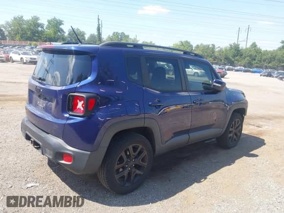 2017 Jeep Renegade Latitude with VIN ZACCJBBB3HPE96177, listed as a IAAI auction lot 42833935 with 97,674 mi miles and . Bid and sale history available at DreamBid. Image 20.