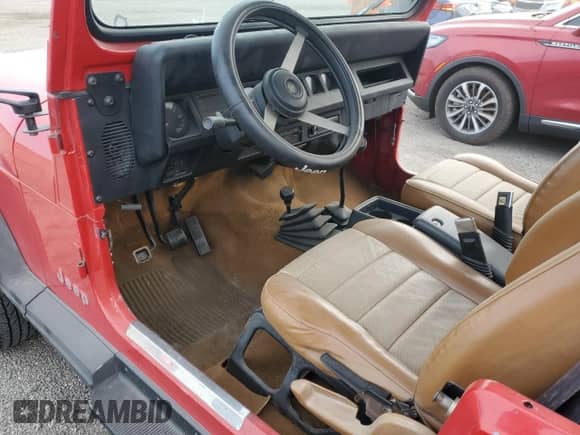 1992 Jeep Wrangler с VIN 2J4FY29S8NJ534808, выставлен на аукционе Copart как лот 76572844 с пробегом Не указан миль и На запчасти • Non repairable. История ставок и продаж доступна на DreamBid. Изображение 8.