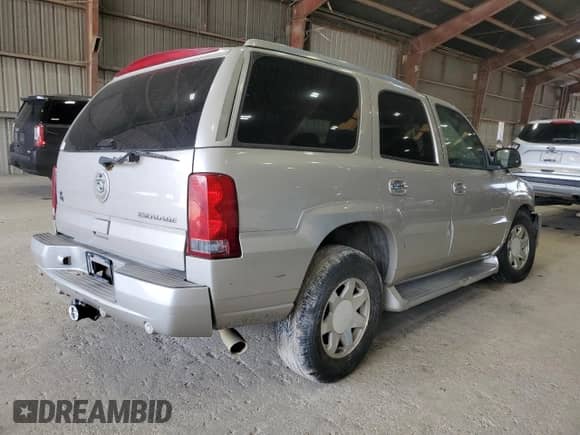 2006 Cadillac Escalade with VIN 1GYEC63N66R152287, listed as a Copart auction lot 55517555 with Not provided miles and Salvage title. Bid and sale history available at DreamBid. Image 3.