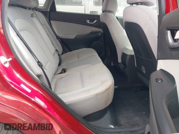 2023 Hyundai Kona SEL z VIN KM8K33AG4PU192938, wystawiony jako IAAI lot #43527773 z przebiegiem 86 580 mil mil oraz . Historia ofert i sprzedaży dostępna na DreamBid. Obrazek 8.