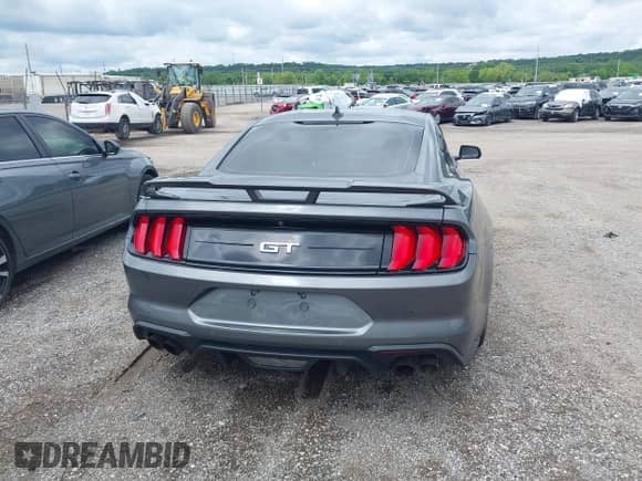 2021 Ford Mustang GT с VIN 1FA6P8CF3M5112777, выставлен на аукционе IAAI как лот 42333982 с пробегом 51 804 миль миль и . История ставок и продаж доступна на DreamBid. Изображение 17.