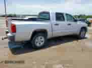 2008 Dodge Dakota SXT with VIN 1D7HE38K78S570062, listed as a Copart auction lot 58592285 with 196,328 mi miles and Salvage title. Bid and sale history available at DreamBid. Image 3.
