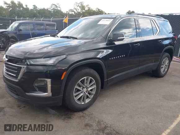 2023 Chevrolet Traverse LT Cloth z VIN 1GNERGKW5PJ331299, wystawiony jako IAAI lot #43278893 z przebiegiem 16 966 mil mil oraz . Historia ofert i sprzedaży dostępna na DreamBid. Obrazek 20.