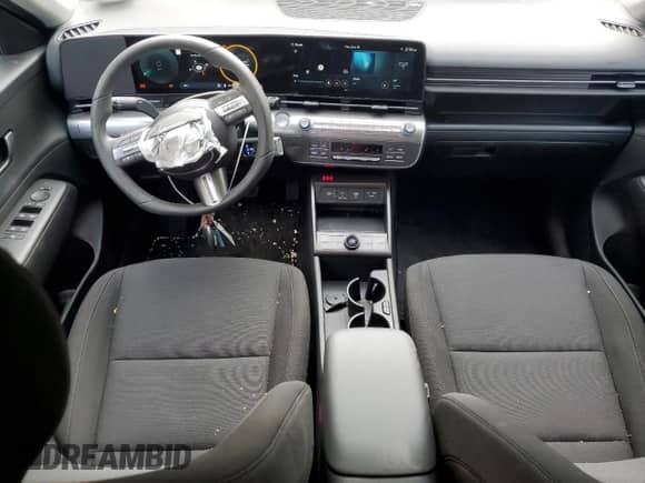 2025 Hyundai Kona SEL z VIN KM8HC3A6XSU018351, wystawiony jako Copart lot #75495384 z przebiegiem 685 mil mil oraz Szkoda całkowita • Salvage title. Historia ofert i sprzedaży dostępna na DreamBid. Obrazek 8.