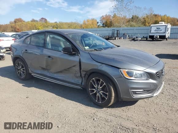 2016 Volvo S60 T5 Platinum с VIN YV4612UM1G2001444, выставлен на аукционе Copart как лот 76874694 с пробегом 90 875 миль миль и Списание • Salvage title. История ставок и продаж доступна на DreamBid. Изображение 4.