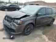 2019 Dodge Grand Caravan SE z VIN 2C4RDGBG6KR596593, wystawiony jako IAAI lot #42271402 z przebiegiem 60 792 mil mil oraz . Historia ofert i sprzedaży dostępna na DreamBid. Obrazek 2.