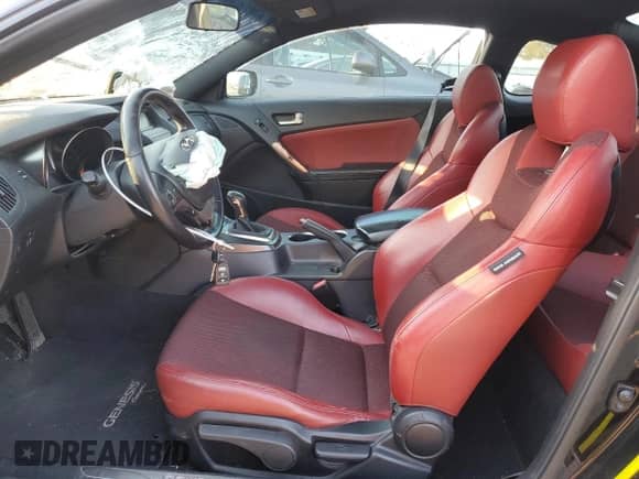 2013 Hyundai Genesis Coupe R-Spec z VIN KMHHT6KD4DU111402, wystawiony jako Copart lot #48752935 z przebiegiem 104 119 mil mil oraz Szkoda całkowita • Salvage title. Historia ofert i sprzedaży dostępna na DreamBid. Obrazek 7.