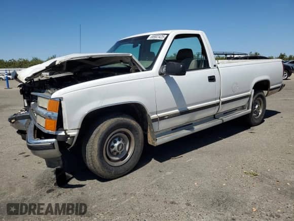 1997 Chevrolet Silverado 2500 z VIN 1GCGC24R6VZ242630, wystawiony jako Copart lot #66902425 z przebiegiem 128 508 mil mil oraz Szkoda całkowita • Salvage title. Historia ofert i sprzedaży dostępna na DreamBid. Obrazek 1.