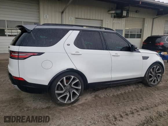2017 Land Rover Discovery HSE Luxury с VIN SALRHBBV1HA037075, выставлен на аукционе Copart как лот 53335014 с пробегом 62 790 миль миль и На запчасти • Non repairable. История ставок и продаж доступна на DreamBid. Изображение 3.