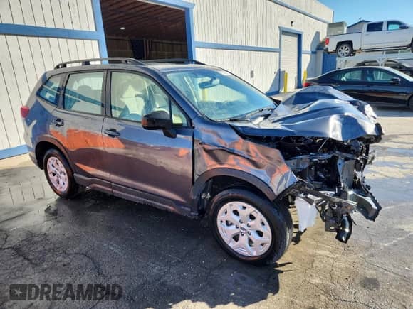 2024 Subaru Forester z VIN JF2SKABC8RH449345, wystawiony jako Copart lot #87243355 z przebiegiem 30 480 mil mil oraz Szkoda całkowita • Salvage title. Historia ofert i sprzedaży dostępna na DreamBid. Obrazek 4.