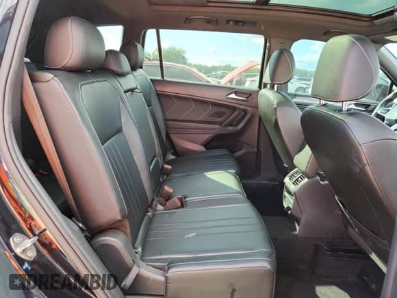 2022 Volkswagen Tiguan SE R-Line Black z VIN 3VVCB7AX9NM086989, wystawiony jako Copart lot #86275675 z przebiegiem 76 392 mil mil oraz Nie do naprawy • Non repairable. Historia ofert i sprzedaży dostępna na DreamBid. Obrazek 11.