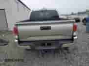 2021 Toyota Tacoma SR z VIN 3TYCZ5AN0MT019519, wystawiony jako Copart lot #83790125 z przebiegiem 50 126 mil mil oraz Szkoda całkowita • Salvage title. Historia ofert i sprzedaży dostępna na DreamBid. Obrazek 6.